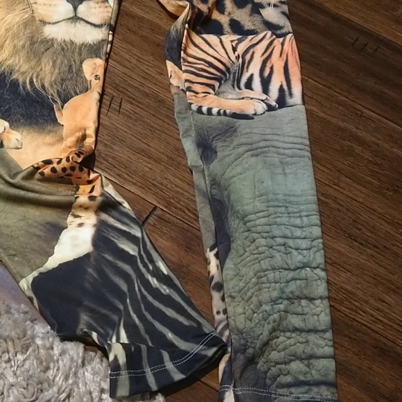 Leggings - Picture 2 of 5